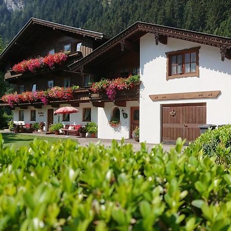 Landhaus Gredler Майрхофен Экстерьер фото