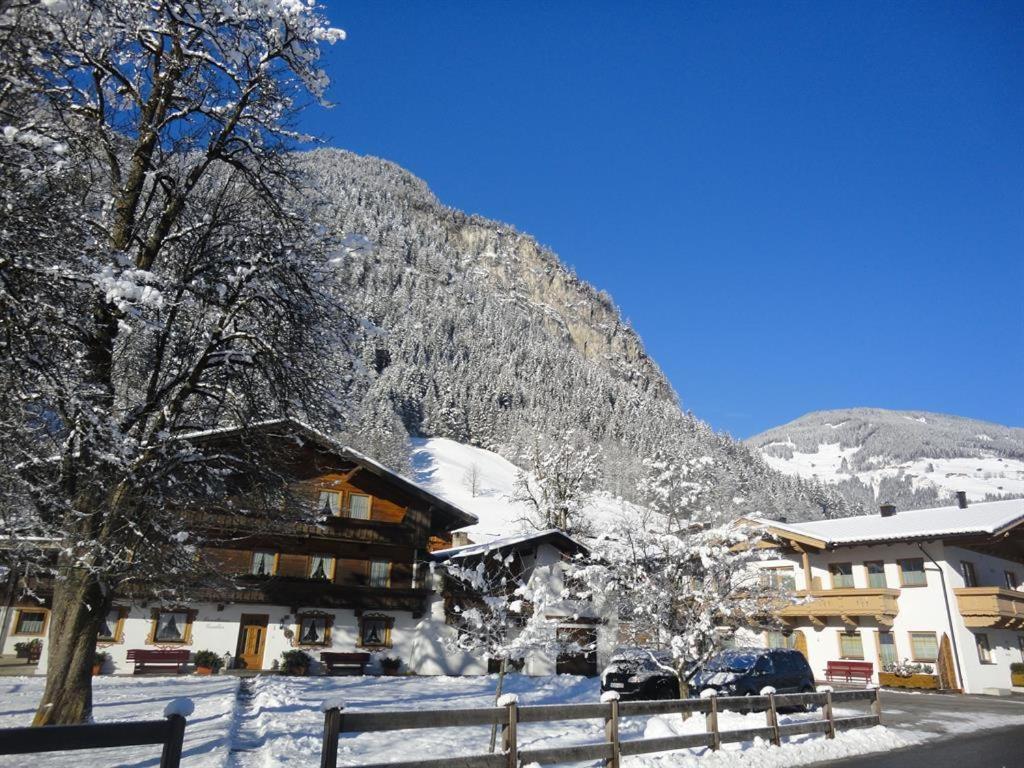 Landhaus Gredler Майрхофен Экстерьер фото