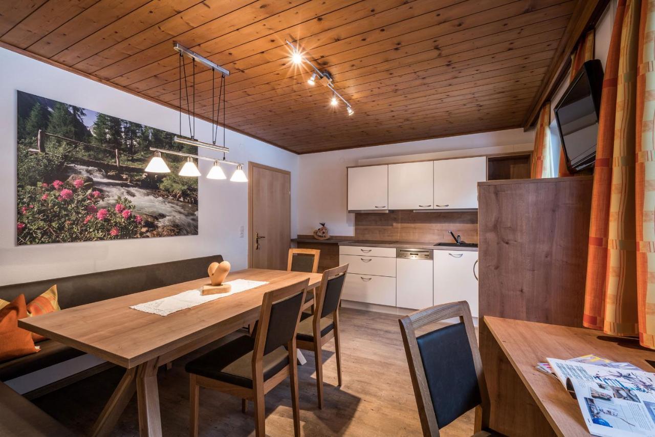 Landhaus Gredler Майрхофен Экстерьер фото